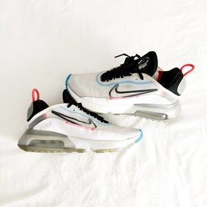 Women’s Nike Air Max 2090